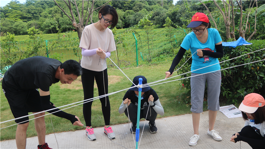 佛山SGS美的鷺湖森林度假區(qū)拓展訓練基地舉行團隊建設活動