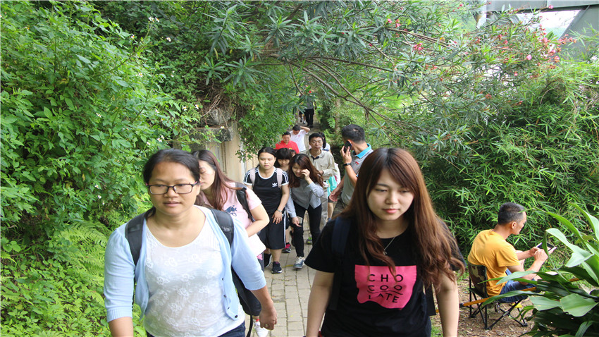 廣東利通置業(yè)投資有限公司增江畫廊踏青活動