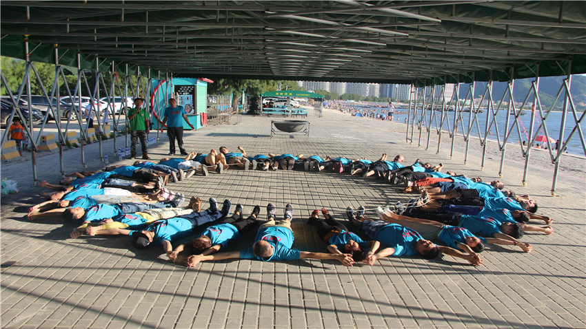 惠州市思賢實(shí)業(yè)有限公司在巽寮灣海公園拓展基地舉辦拓展培訓(xùn)活動