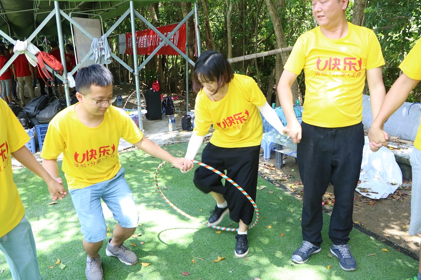 深圳華普微電子銷售團(tuán)隊(duì)拓展訓(xùn)練活動(dòng)取得圓滿成功