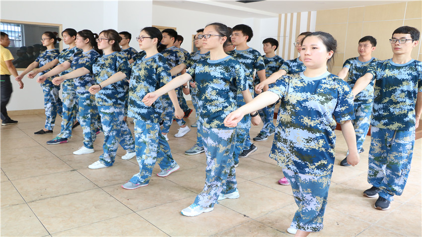 鵬輝能源古鎮(zhèn)奔跑活動(dòng)圓滿結(jié)束！