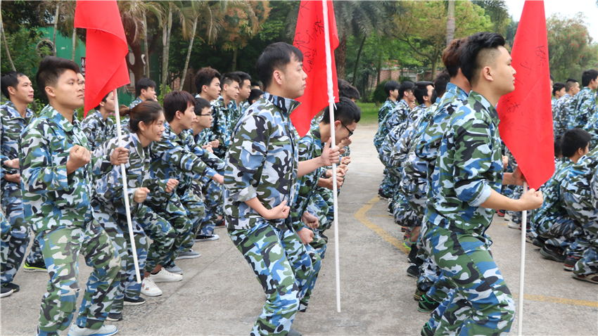 商場(chǎng)如戰(zhàn)場(chǎng)，銷(xiāo)售團(tuán)隊(duì)就是企業(yè)占領(lǐng)市場(chǎng)的先頭部隊(duì)，銷(xiāo)售團(tuán)隊(duì)的建設(shè)